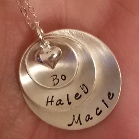 Meet your Posher, Deanne - Picture 1 of 1